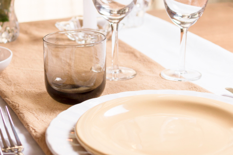 ナチュラルカラーの食器セット